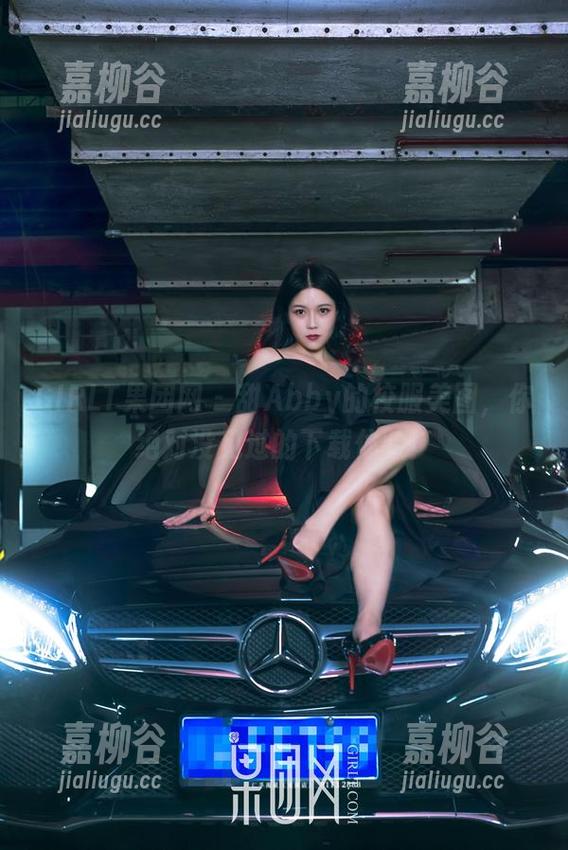 GIRLT果团网 - 甜Abby的校服美图，你绝对没见过的下载体验！