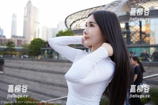 MiiTao蜜桃社 - 伊素妍：最新高跟鞋带你走进她的图库迷雾！