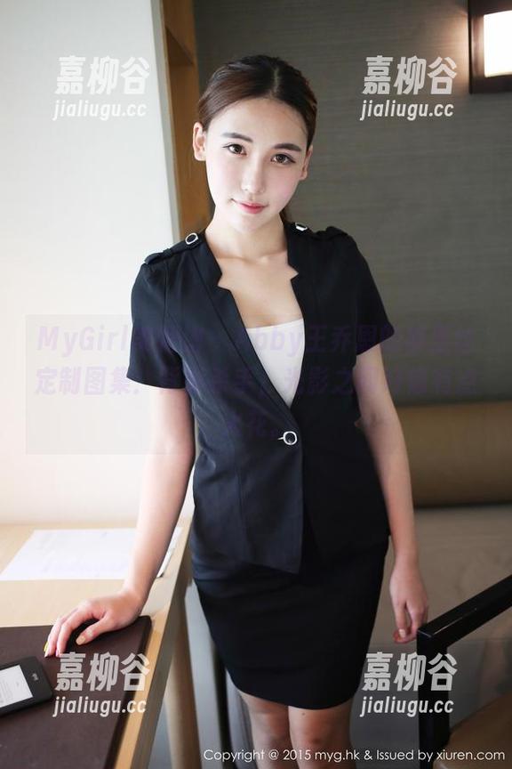 MyGirl美媛馆 - Abby王乔恩的裤里丝定制图集：背影杀手，光影之间好像有点火花。