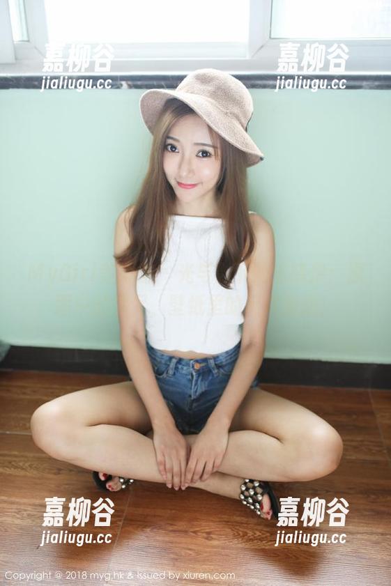 MyGirl美媛馆-沫晓伊 MyGirl美媛馆 - 光与影下的沫晓伊:原图中的裸足,壁纸里的无尽遐想!