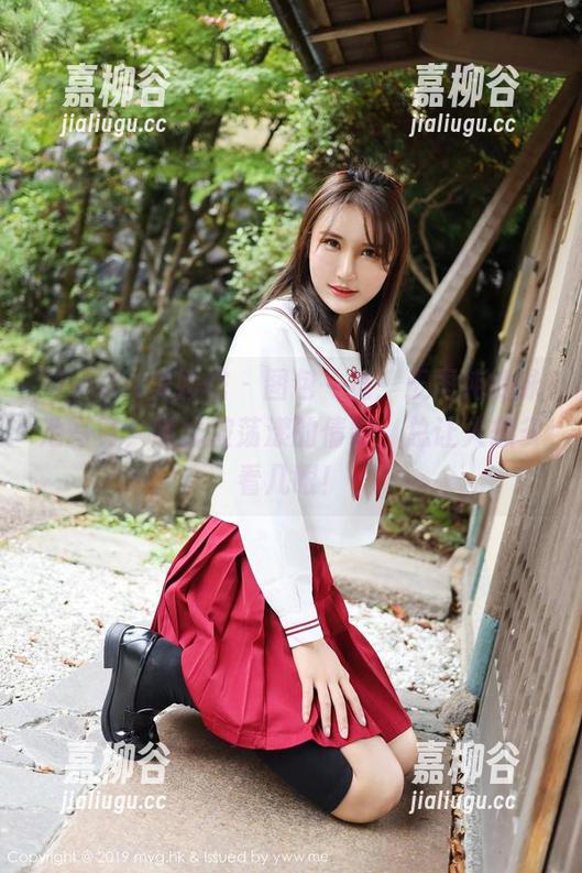 MyGirl美媛馆-王雨纯 MyGirl美媛馆 - 图包一览:王雨纯的泳池写真,随水波荡漾的倩影,总让人想多看几眼!