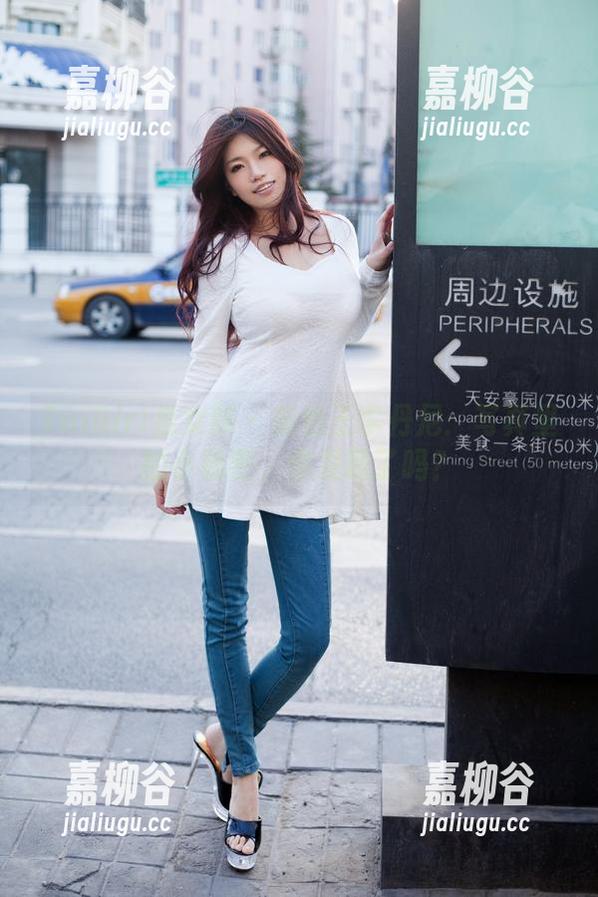 TuiGirl推女郎 - 粉色王李丹尼：写真里的小秘密，你发现了吗？