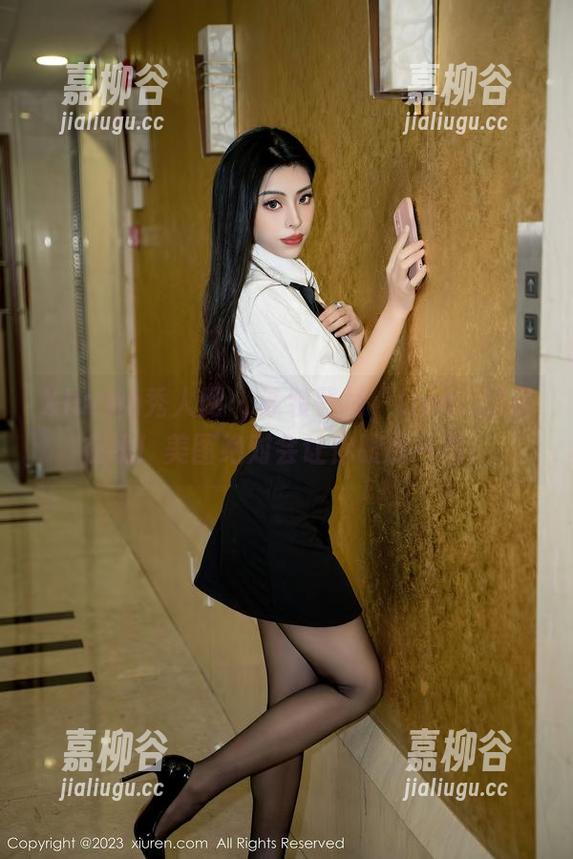 Xiuren秀人网 - 泳装登场，tina_甜仔在线！美图绝对会让你眼前一亮！