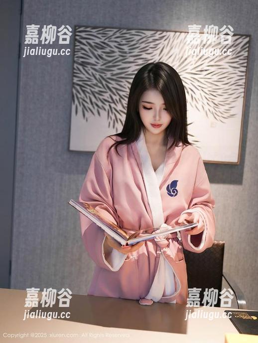 Xiuren秀人网 - 不平凡的小夕Kitty与和服：原图中的迷人气息，精选让人陶醉
