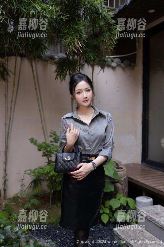 Xiuren秀人网-朱可儿 Xiuren秀人网 - 重回校园:朱可儿的私拍校服,让我怀念早上的操场!