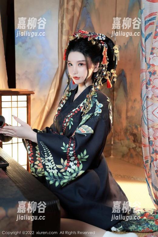 Xiuren秀人网 - 王俪丁小宝贝的纯白作品集：在洗白的路上，有多少能让你分享？