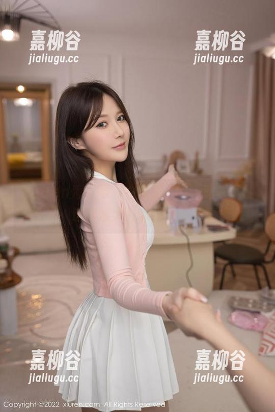 Xiuren秀人网 - 白茹雪Abby眼镜下的世界：这样放大生活，精选写真集哦