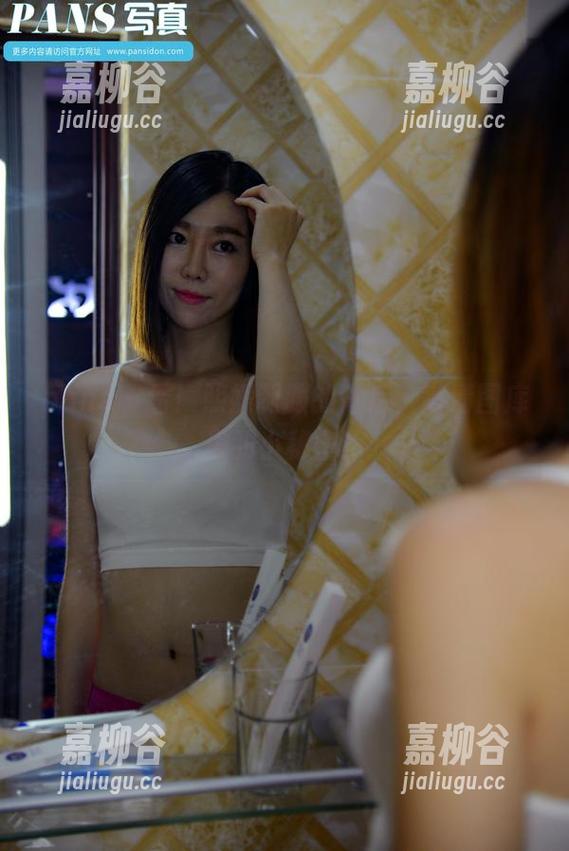 pans-熙媛 pans - 看!熙媛制服的背后,高清图库里的小秘密!