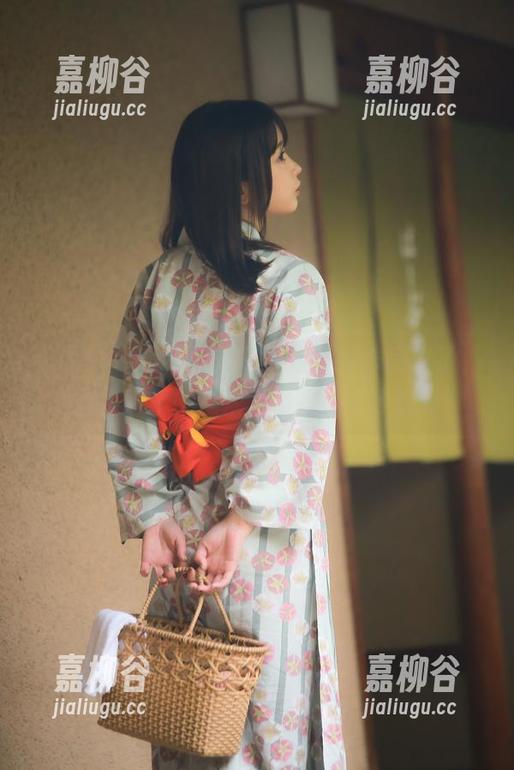 听说いくみ(育美)又更新蕾丝作品集了，赶紧去看看她这次又带来了多少惊艳！