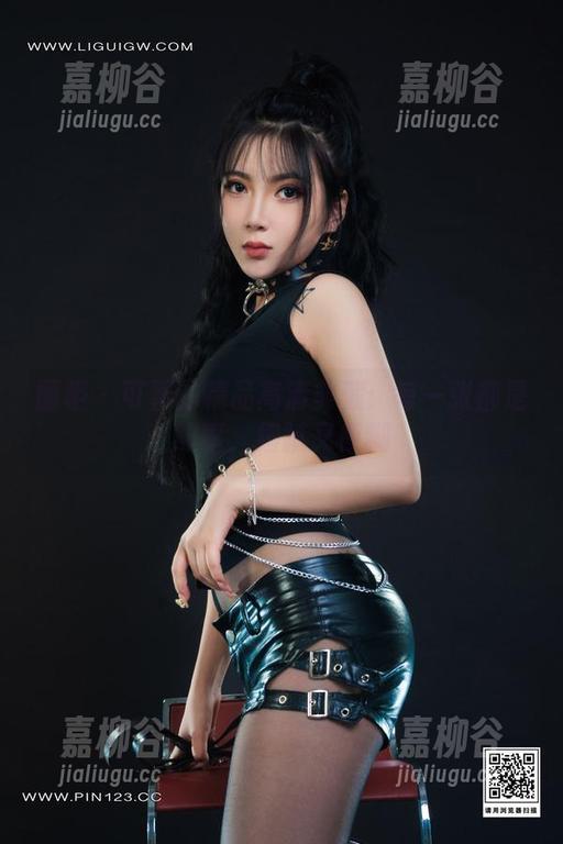 丽柜 - 可馨的精品高清典藏：每一张都是故事，细腻又模糊
