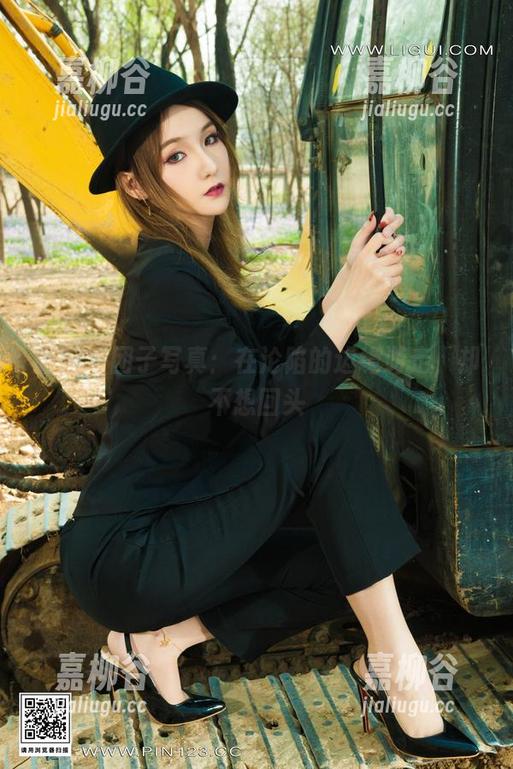 丽柜 - 团子写真：在沦陷的边缘游走，却不想回头