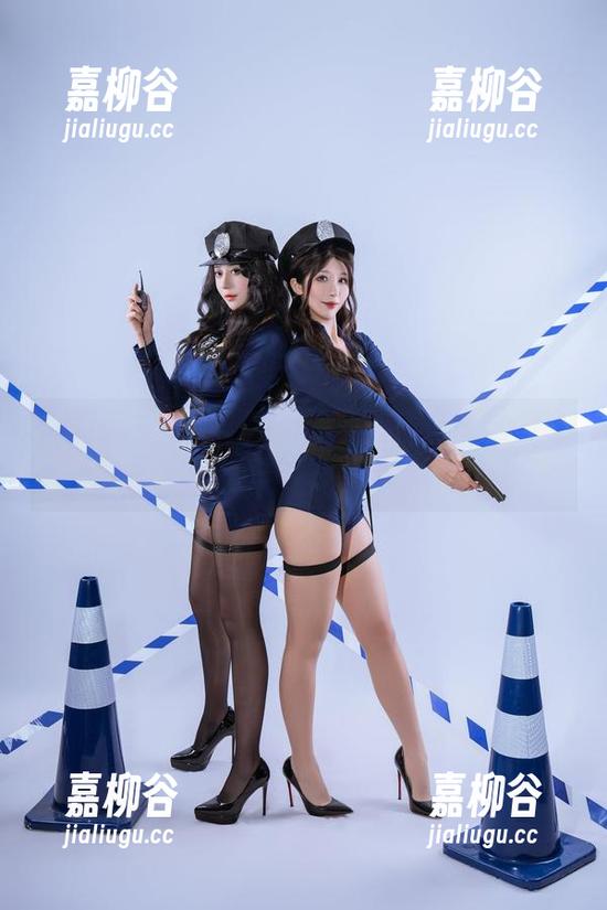 孔雀石与云溪溪奶桃的美图碰撞—这才是真正的彩虹！