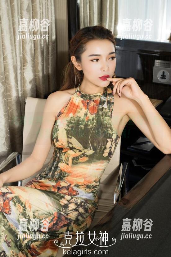 克拉女神-小芹 克拉女神 - 小芹的温柔写真原图登场:别怪我没提醒你,会心动哦!