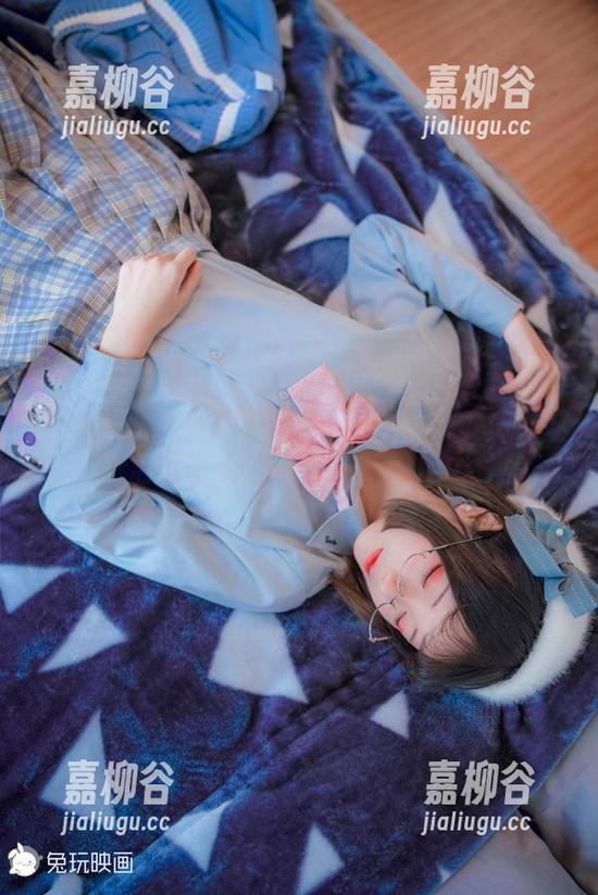 兔玩映画：蕾姆兔女郎的写真集，让你下载后再也无法逃避兔子的魅力！
