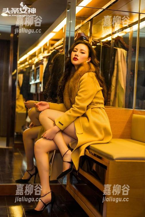 头条女神 - 油亮到不忍直视，申美嫣的作品，下载感受一下！