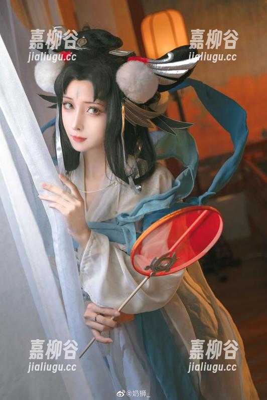 升级你的视线：奶狮不咬人美腿写真集新更新！