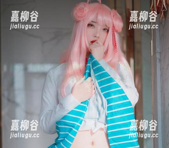 这个“黑色”真的有那么多层次吗？宋哈娜(송하나)的高清写真让我眼前一亮！
