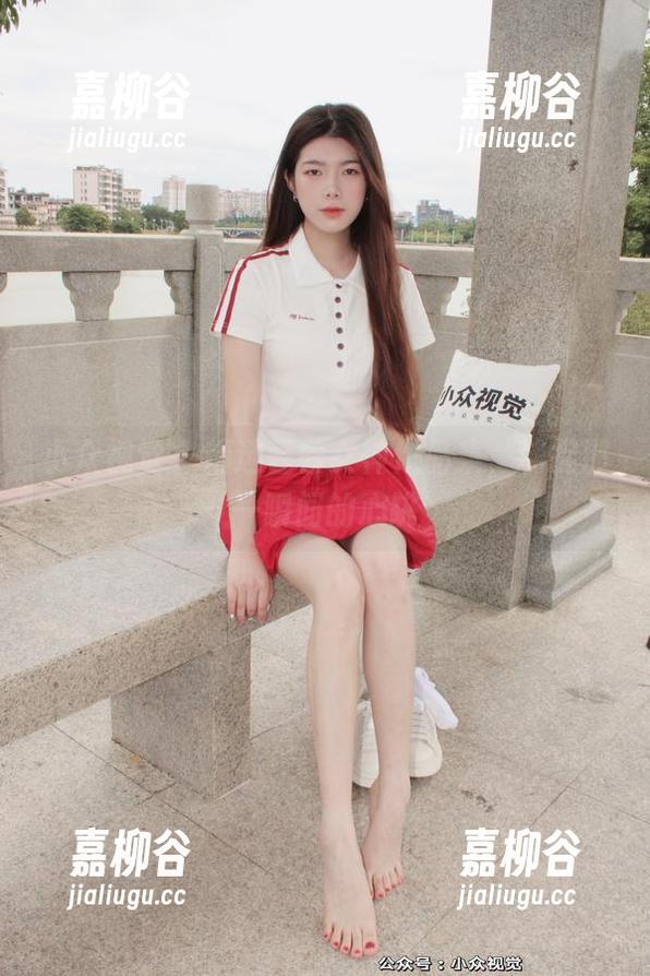 小众视觉-蓉蓉 小众视觉 - 精选蓉蓉女神作品集,捕捉那一瞬间的心跳