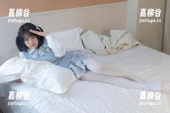 少女秩序 - 不靠光，鹿可的丝袜写真依然让人心动