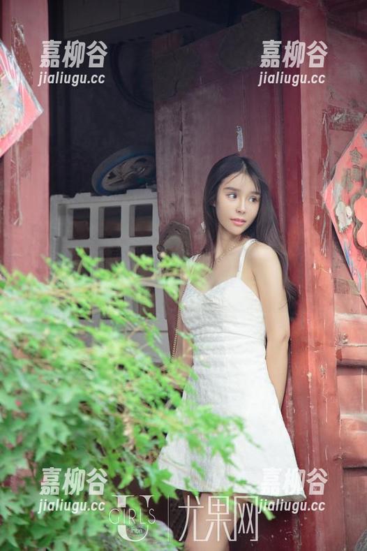 尤果网 - 郭婉祈在浴缸的那些事，作品集更新，随心而动的瞬间！