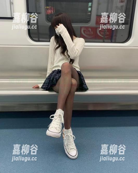 无敌哒小姨妈 微密圈 - 别说我没告诉你:无敌哒小姨妈网袜美图下载