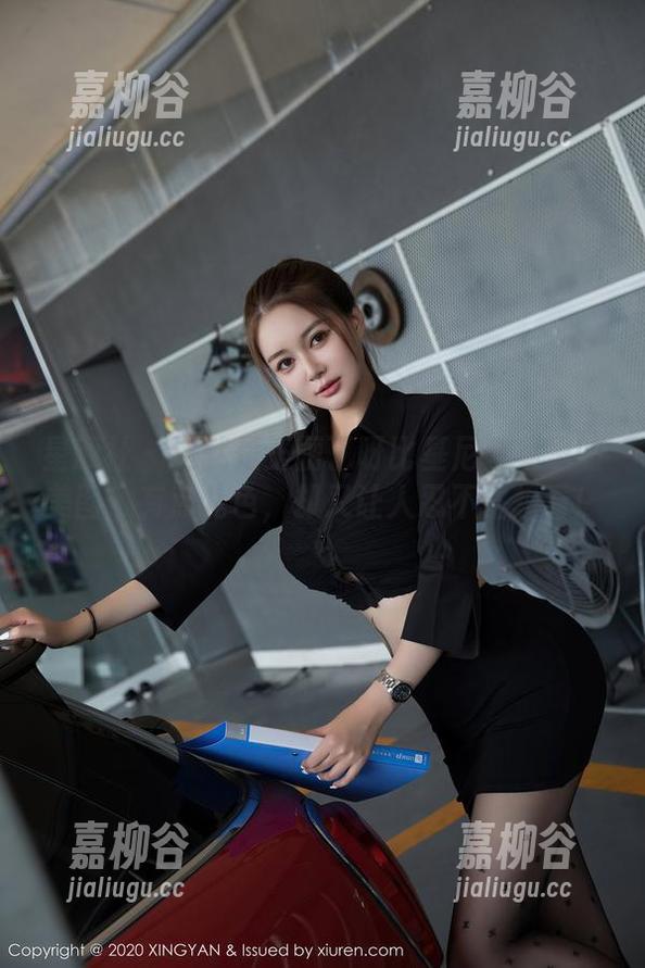 星颜社 - 这就是王俪丁呀比基尼合集里的美图：有点儿色，却又让人忍不住想看！