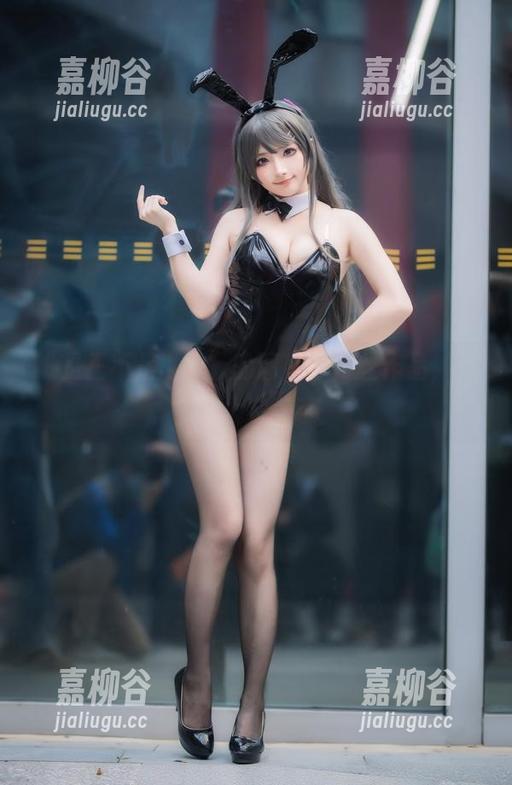 “是三不是世w”的图库，肉丝作品，光线太完美了
