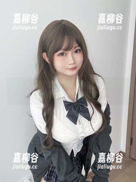 套图大揭秘！是依酱呀的OL2，完美比例、绝对养眼，快来围观！