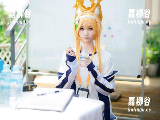 来看看晓美妈的杰作：BlueArchive的伊落マリー体操服写真集，下载风险自负哦！