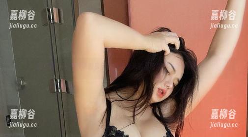 微密圈 - 不付钱也能享受水蜜桃米米的夏日图包，免费领取中！