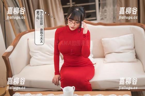 打破次元壁：洛璃LoLiSAMA的围裙图包更新，神似毒岛学姐！