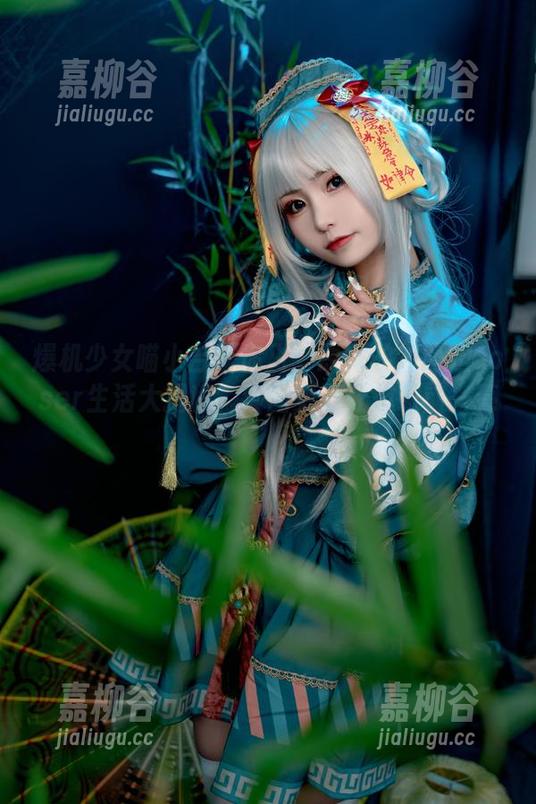 爆机少女喵小吉带你飞：原神的纳西妲coser生活大揭秘，套图更是让你眼前一亮！