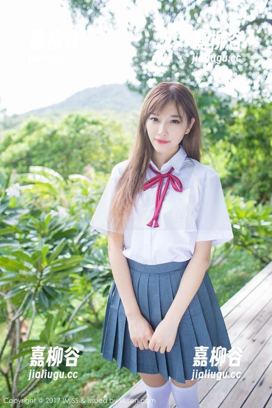 爱蜜社 - 油亮的萌奈子：图库里藏着她的闪光时刻，准备好了吗？
