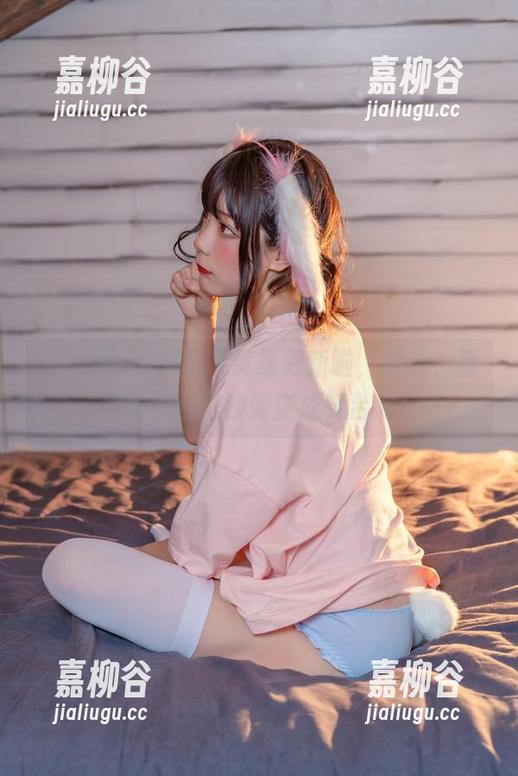 王胖胖u比基尼写真集更新啦，哈哈，看看她怎么把沙滩变成舞台的！