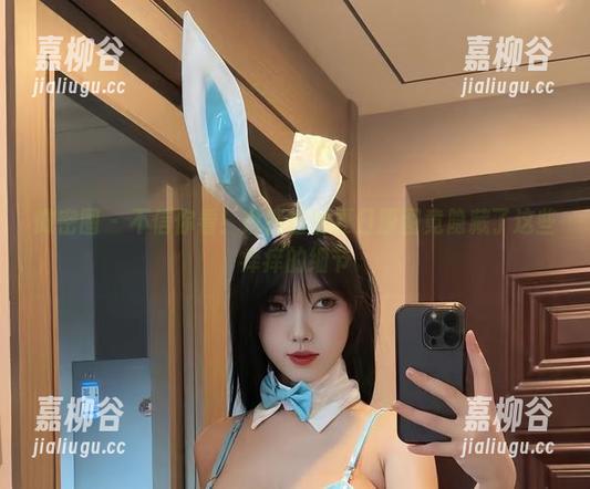 微密圈 - 不信你看！琳铛铛的夏日原图竟隐藏了这些痒痒的细节