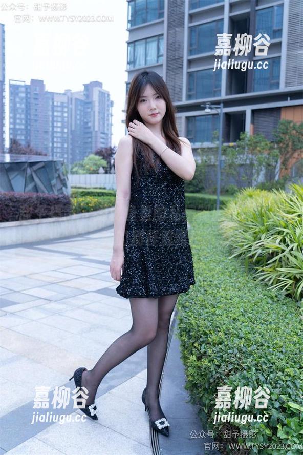 甜予摄影 - 探秘鱼鱼的私房制服写真，时光的别样流露！