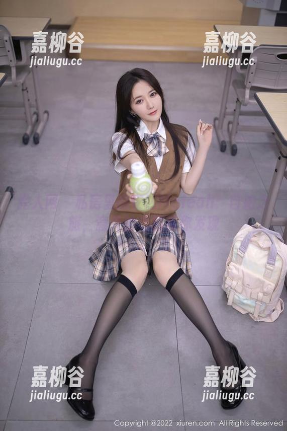 秀人网-安然Maleah 秀人网 - 私房里的安然Maleah:自拍之旅,意外的美图等你发现