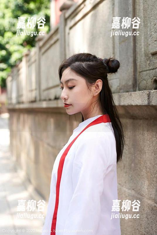 蜜桃社-铃木 蜜桃社 - 美丽和矫正并存!铃木眼镜美图分享令人心动