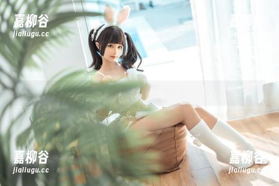 蠢沫沫万圣节写真全集：月光下的奇妙遗迹