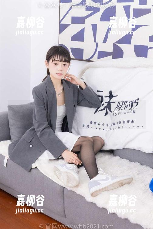 袜啵啵 - 小甜豆的高跟凉鞋，精选作品中我心目中的第一名！