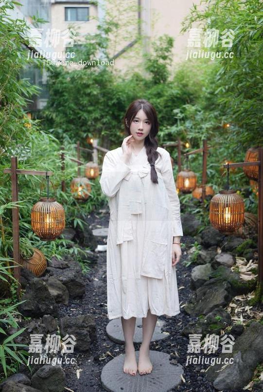 轩子巨二兔 微密圈 - 醉人酒红礼服:轩子巨二兔的高清图集真相