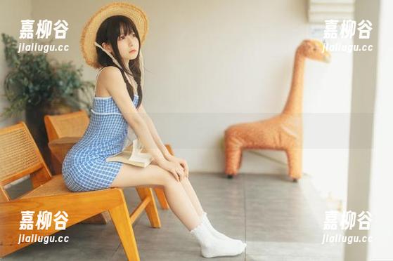 Fantia与网盘的奇妙结合：迷之呆梨的写真梦境！