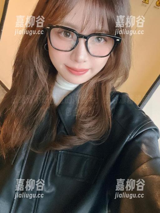 闪月半 您绝对不想错过的闪月半:涉谷凛精选图包合集!