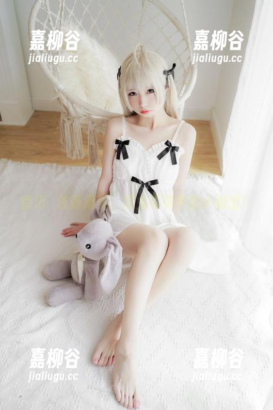 香川澪最新揭秘，黑兔写真中的小秘密！