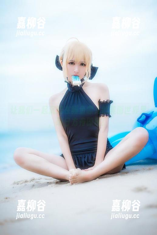 让我们一起沉浸在鳗鱼霏儿的美图世界里，明日方舟即现！