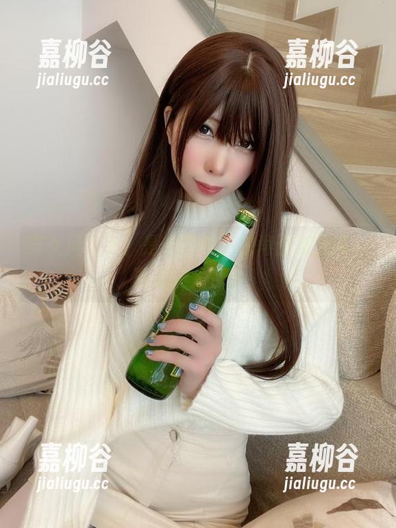 修女风？不！是鹿野希的时尚图集分享，真是让人惊喜！
